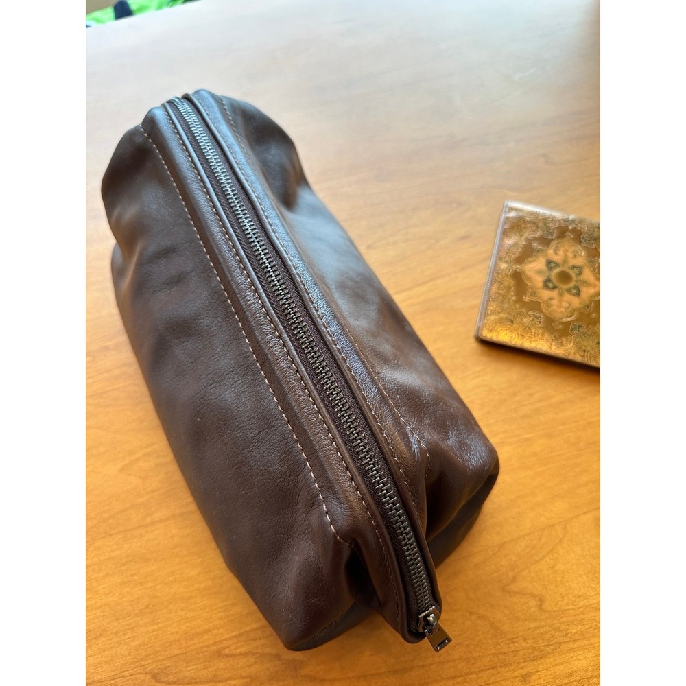 Italian brown leather men's ditty bag